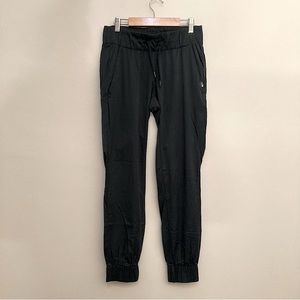 The North Face- Aphrodite jogger pants